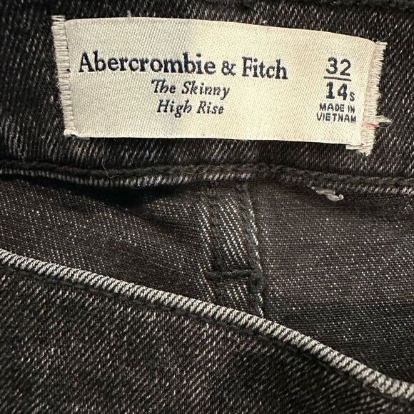 Abercrombie and fitch the skinny high rise Jean black split hem - Picture 5 of 5